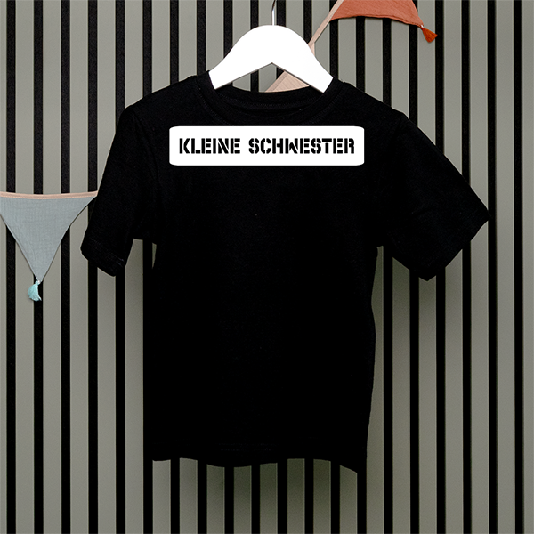 Kids T-Shirt - kleine Schwester - Serif - in 5 Farben